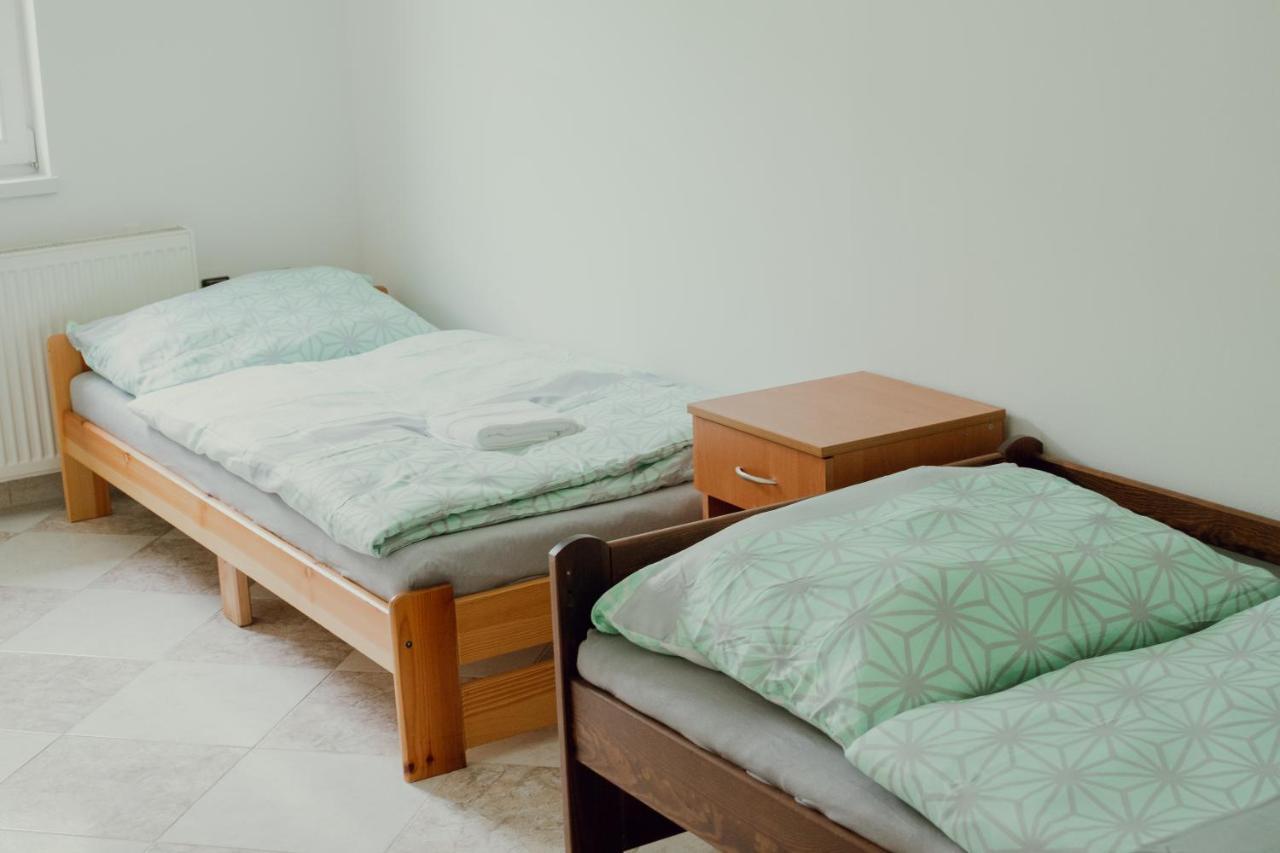 Apartman Emily Brezno Exterior photo
